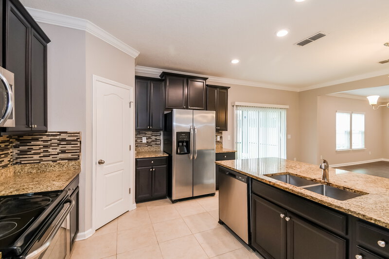 2,490/Mo, 9797 Ansley Lake Dr Jacksonville, FL 32222 Kitchen View