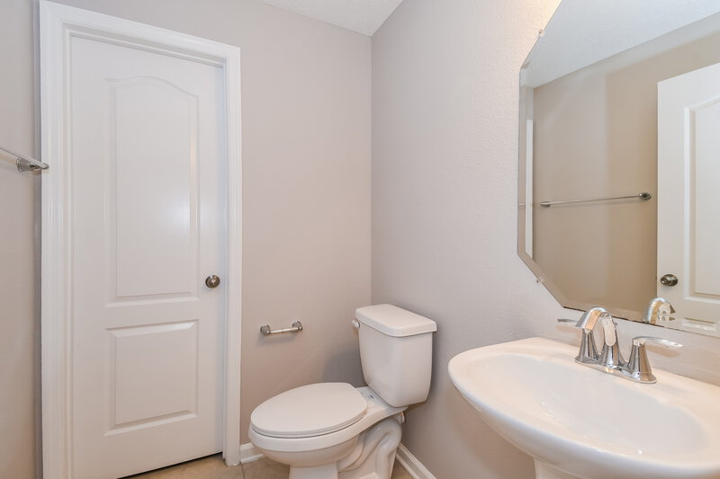 2,490/Mo, 9797 Ansley Lake Dr Jacksonville, FL 32222 Powder Room View