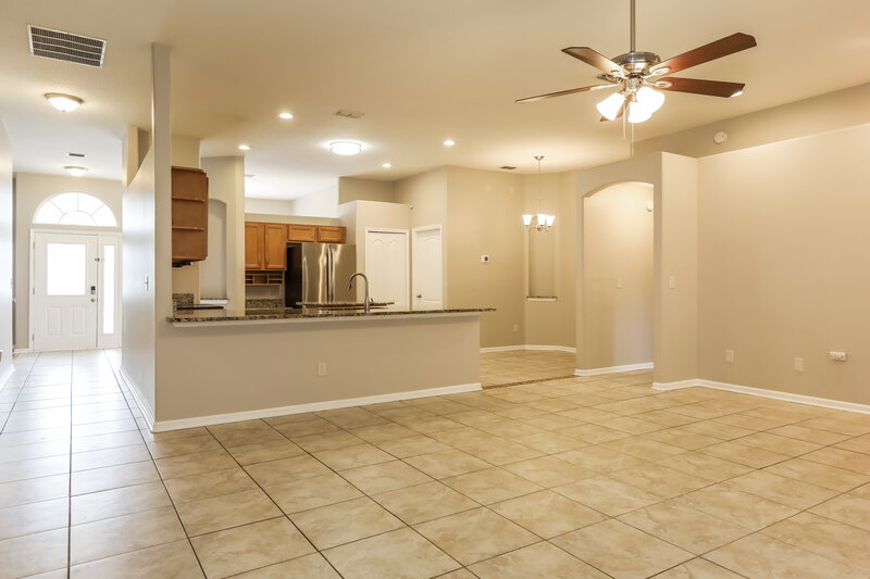 2,445/Mo, 12803 Quincy Bay Dr Jacksonville, FL 32224 Living Room View 2