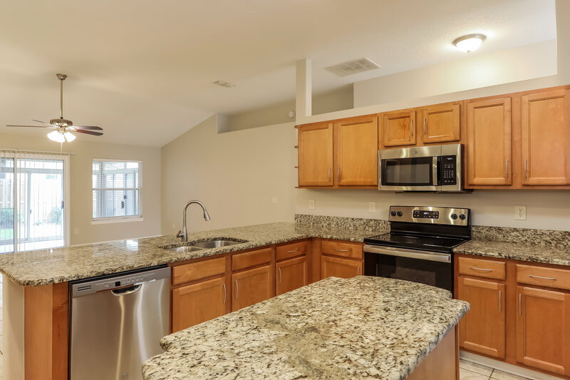 2,445/Mo, 12803 Quincy Bay Dr Jacksonville, FL 32224 Kitchen View
