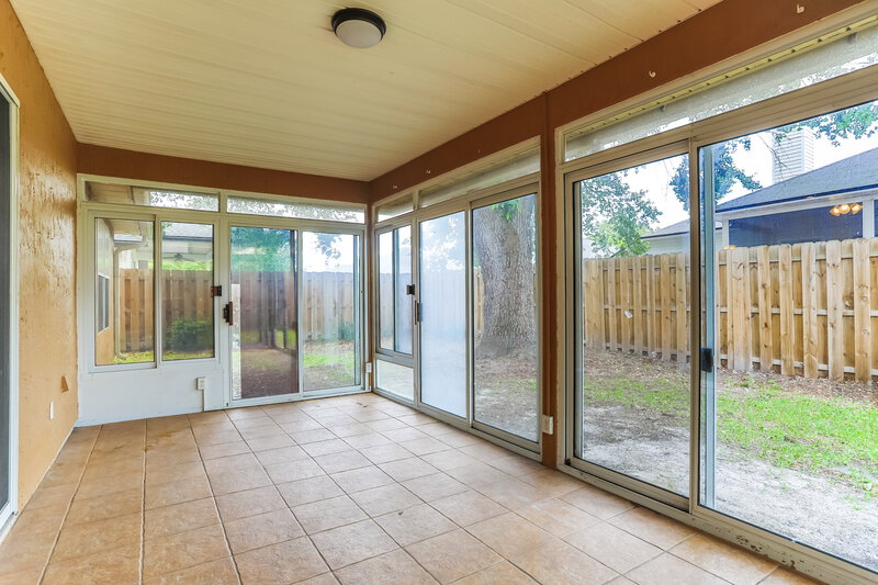 2,445/Mo, 12803 Quincy Bay Dr Jacksonville, FL 32224 Sun Room View
