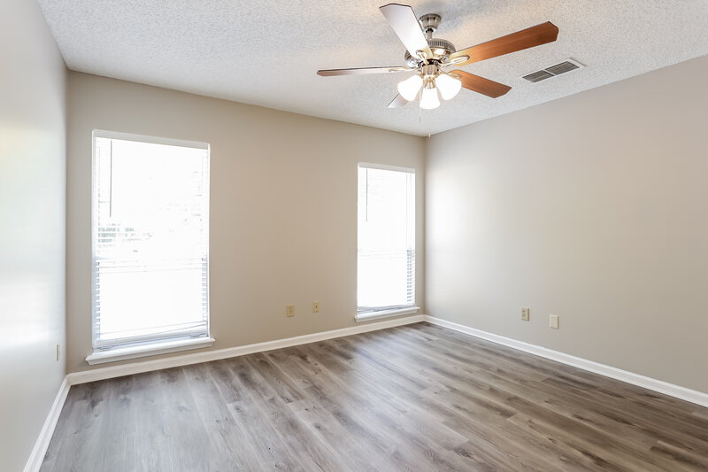 1,825/Mo, 1669 Spring Branch Dr W Jacksonville, FL 32221 Main Bedroom View