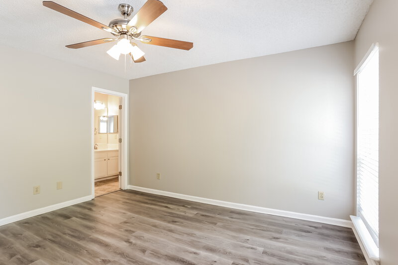 1,825/Mo, 1669 Spring Branch Dr W Jacksonville, FL 32221 Main Bedroom View 2