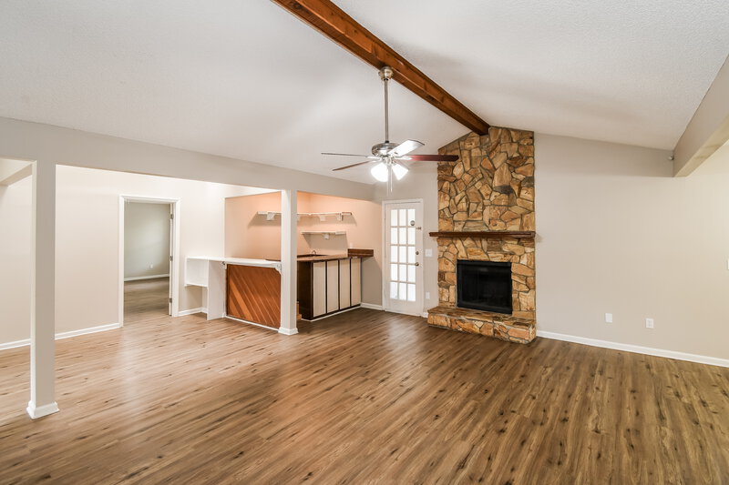 2,260/Mo, 4331 Walnut Bend Jacksonville, FL 32257 Living Room View