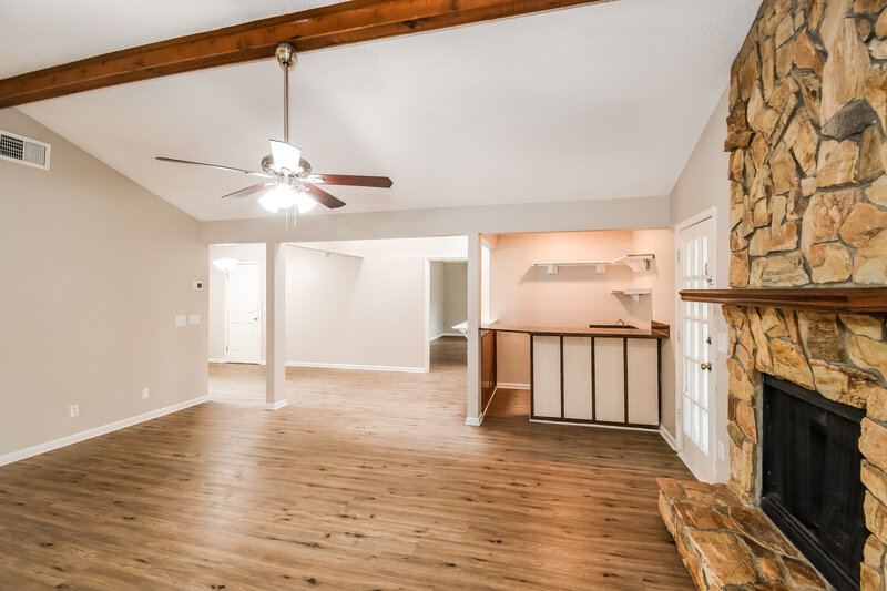 2,260/Mo, 4331 Walnut Bend Jacksonville, FL 32257 Living Room View 3
