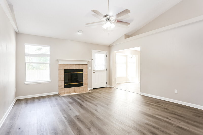 1,760/Mo, 548 Edward Rutledge St Orange Park, FL 32073 Living Room View 2