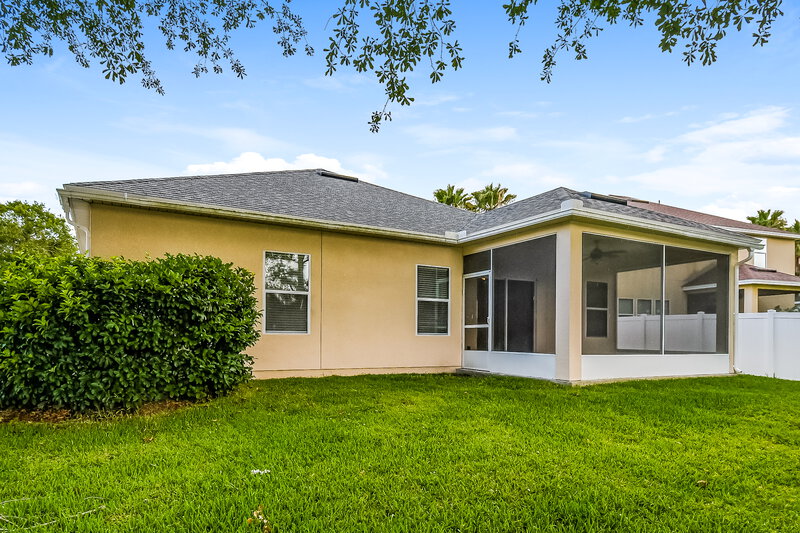 2,065/Mo, 2325 Creekfront Dr Green Cove Springs, FL 32043 Rear View