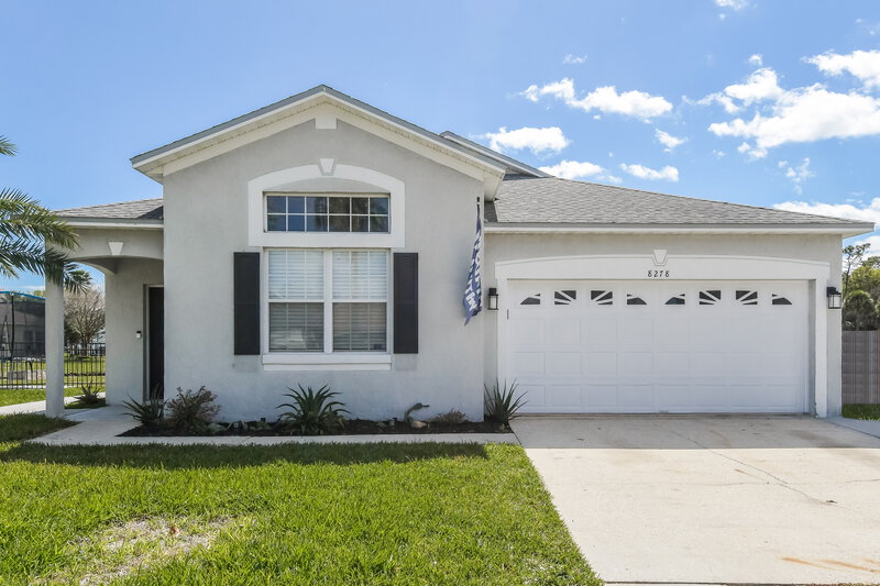 2,110/Mo, 8278 Lake Effie Ln E Jacksonville, FL 32277 External View