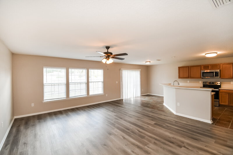 2,275/Mo, 2201 Brian Lakes Dr E Jacksonville, FL 32221 Dining Room View 2