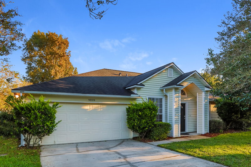2,800/Mo, 9099 Rockpond Meadows Dr Jacksonville, FL 32221 Front View 2