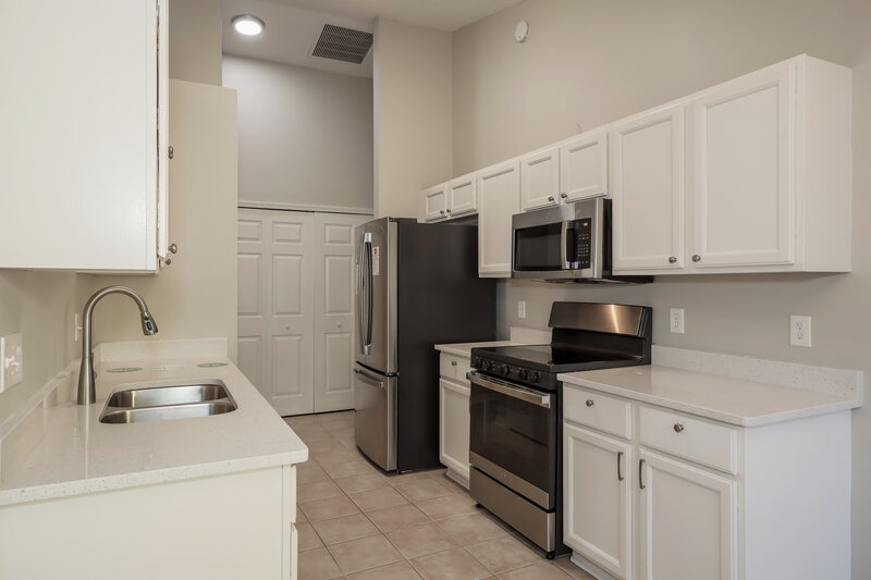 2,800/Mo, 9099 Rockpond Meadows Dr Jacksonville, FL 32221 Kitchen View