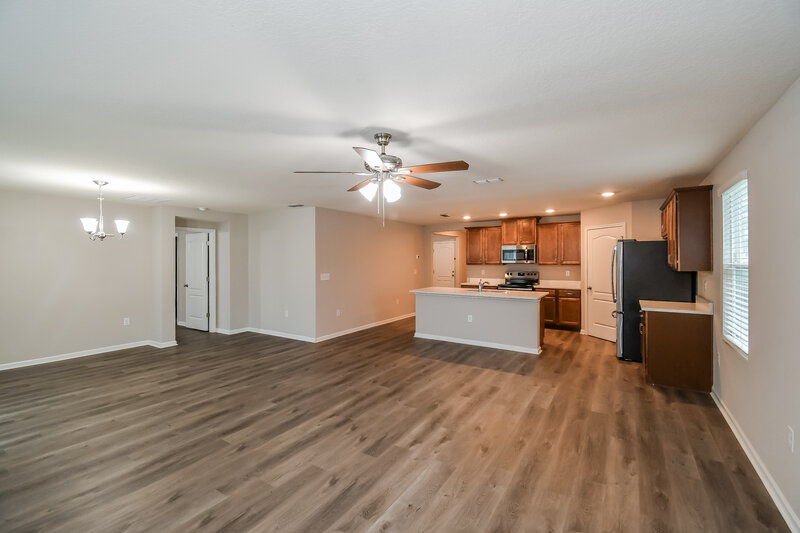 1,920/Mo, 2035 Pebble Point Dr Green Cove Springs, FL 32043 Living Room View 2