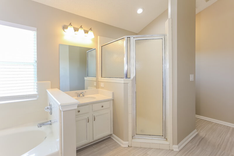 2,070/Mo, 3010 Whispering Willow Way Orange Park, FL 32065 Main Bathroom View 2