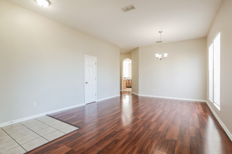 3,160/Mo, 9446 Maidstone Mill Dr E Jacksonville, FL 32244 Living Room View