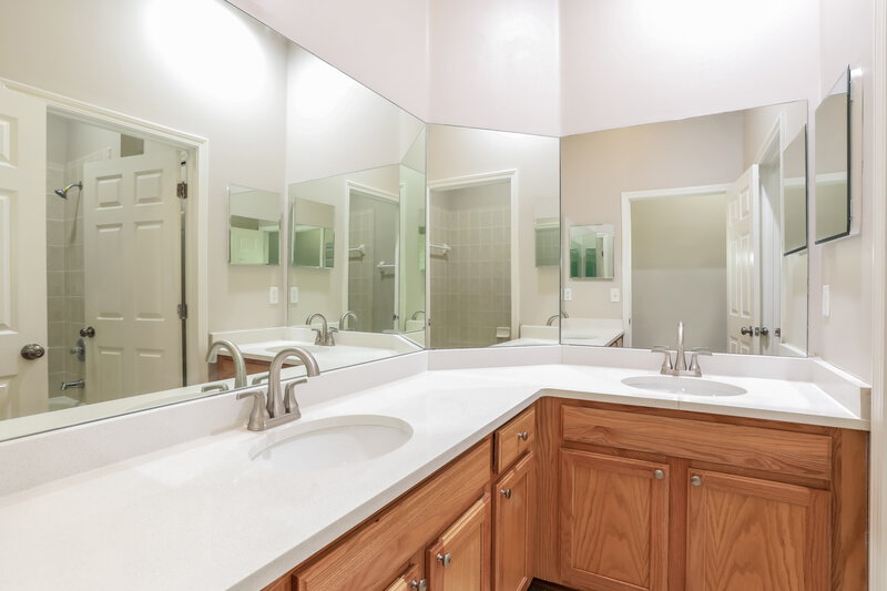 3,160/Mo, 9446 Maidstone Mill Dr E Jacksonville, FL 32244 Bathroom View