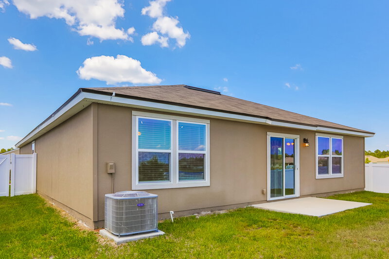 1,880/Mo, 2470 Cold Stream Ln Green Cove Springs, FL 32043 Rear View