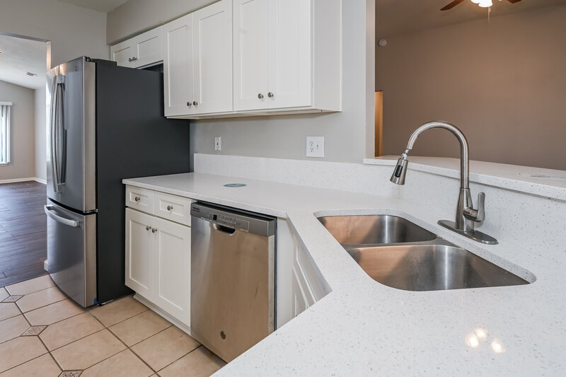 2,115/Mo, 758 Hickory Manor Dr Jacksonville, FL 32225 Kitchen View 2