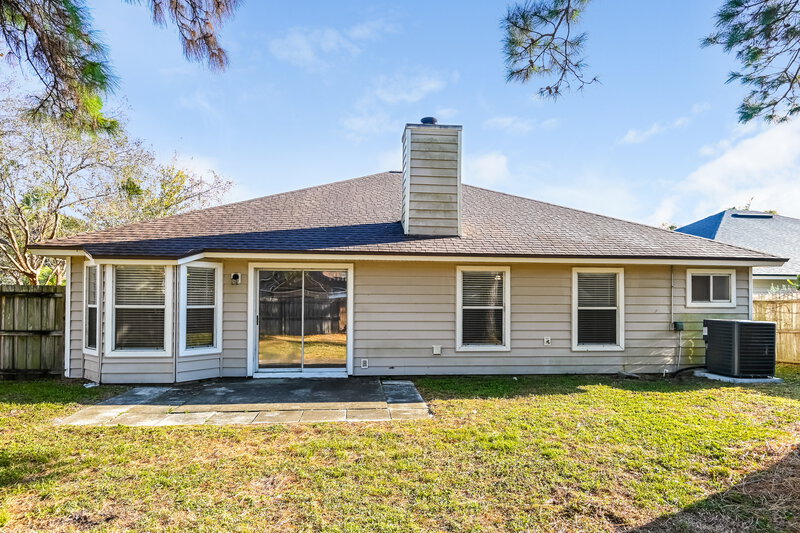 2,115/Mo, 758 Hickory Manor Dr Jacksonville, FL 32225 Rear View