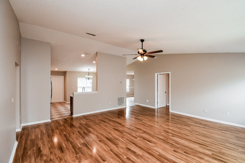 1,880/Mo, 10352 Wood Dove Way Jacksonville, FL 32221 Living Room View 2
