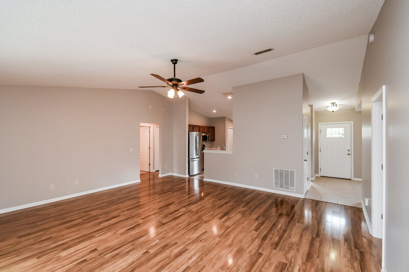 1,880/Mo, 10352 Wood Dove Way Jacksonville, FL 32221 Living Room View 3