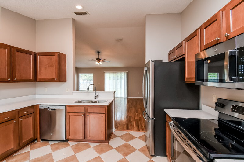 1,880/Mo, 10352 Wood Dove Way Jacksonville, FL 32221 Kitchen View