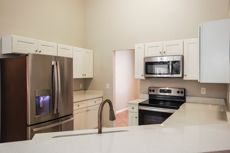 2,230/Mo, 1224 Summerfield Ct Orange Park, FL 32073 Kitchen View 2