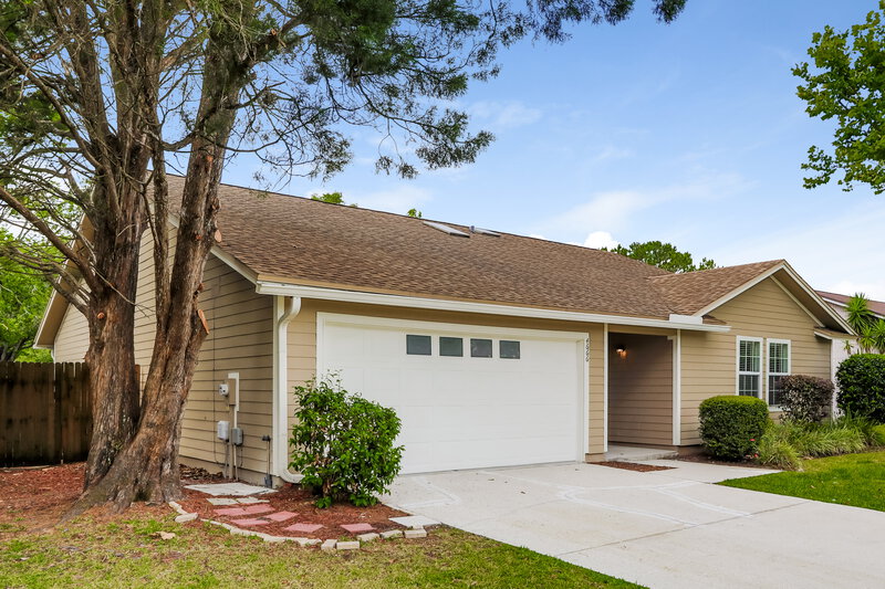 2,540/Mo, 4666 Great Western Ln S Jacksonville, FL 32257 Front View