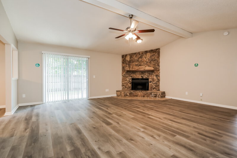 2,540/Mo, 4666 Great Western Ln S Jacksonville, FL 32257 Living Room View