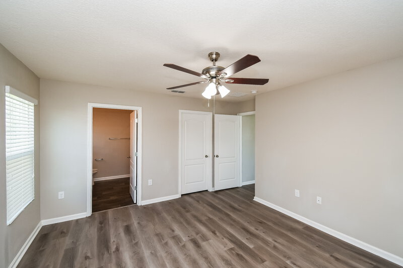 2,110/Mo, 3442 Canyon Falls Dr Green Cove Springs, FL 32043 Main Bedroom View 2
