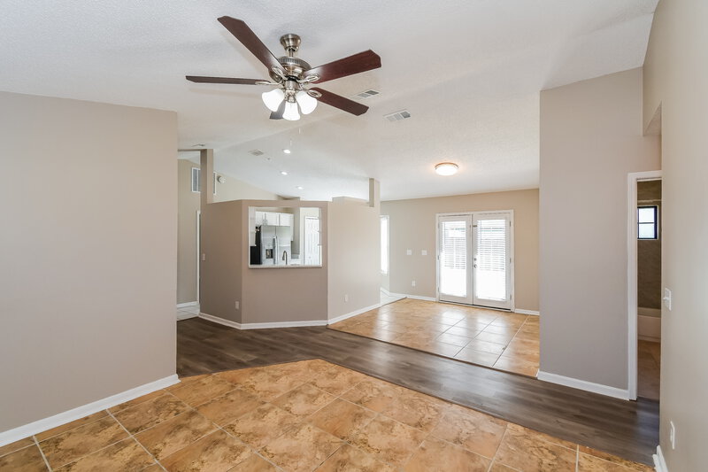 1,730/Mo, 8294 Sailmaker Ln Jacksonville, FL 32210 Living Room View 4