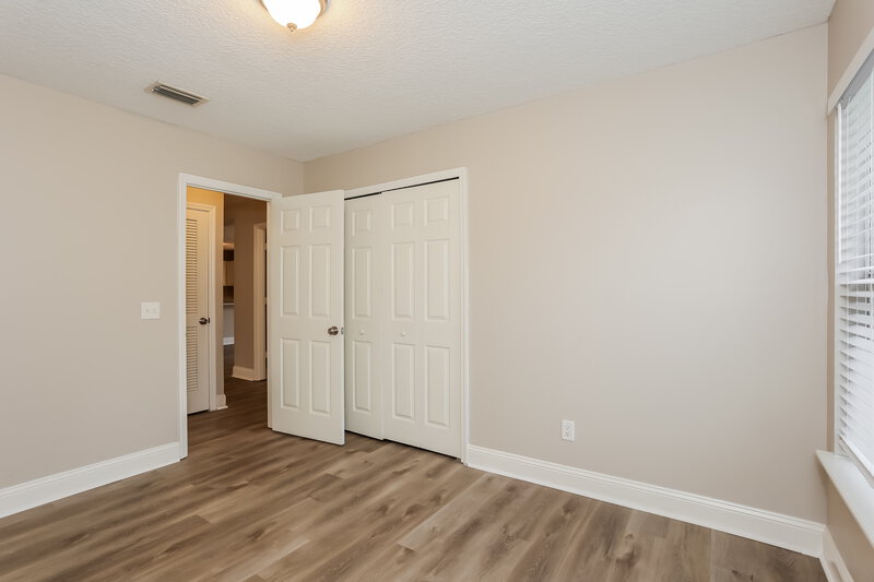 1,660/Mo, 7150 Beekman Lake Dr Jacksonville, FL 32222 Bedroom View