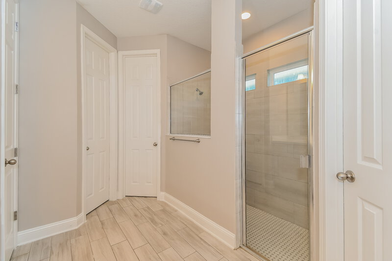 2,330/Mo, 351 Athens Dr Saint Augustine, FL 32092 Main Bathroom View 2