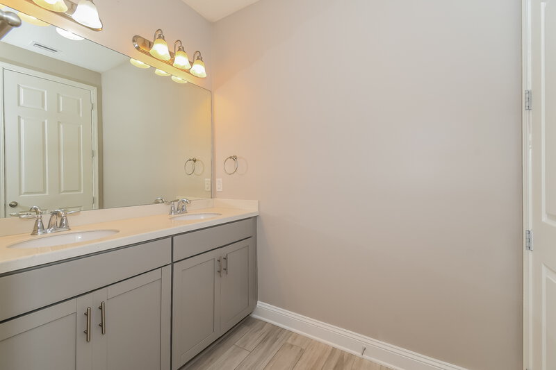 2,330/Mo, 351 Athens Dr Saint Augustine, FL 32092 Bathroom View