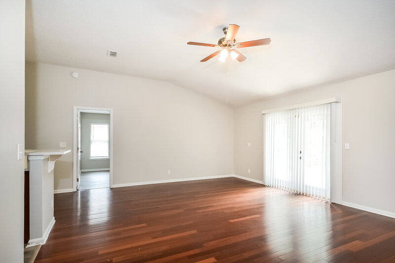 2,505/Mo, 12640 Ashmore Green Dr S Jacksonville, FL 32246 Living Room View 3