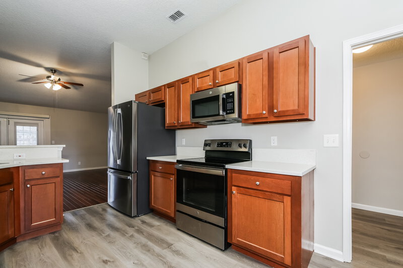2,475/Mo, 12640 Ashmore Green Dr S Jacksonville, FL 32246 Kitchen View 2