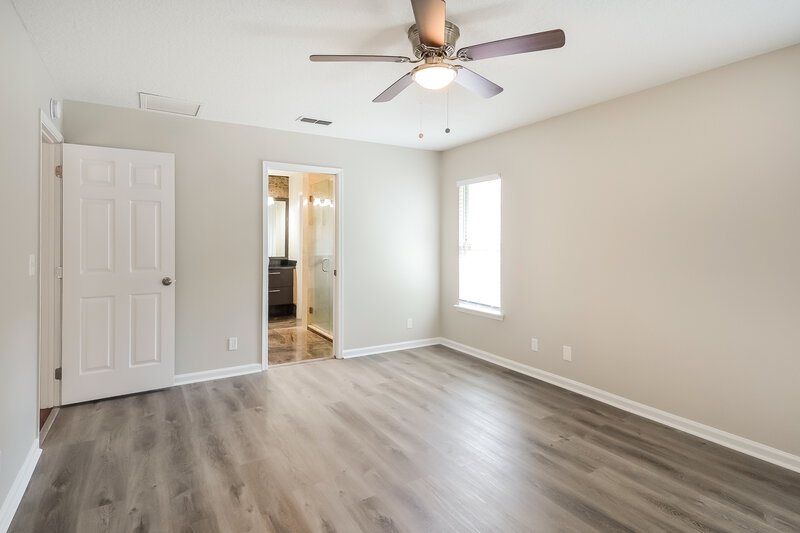 2,505/Mo, 12640 Ashmore Green Dr S Jacksonville, FL 32246 Main Bedroom View 2