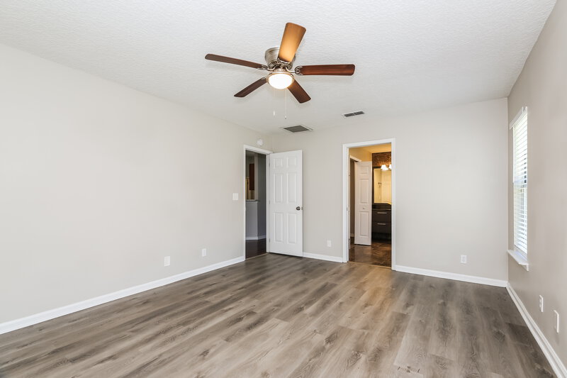 2,475/Mo, 12640 Ashmore Green Dr S Jacksonville, FL 32246 Main Bedroom View 2