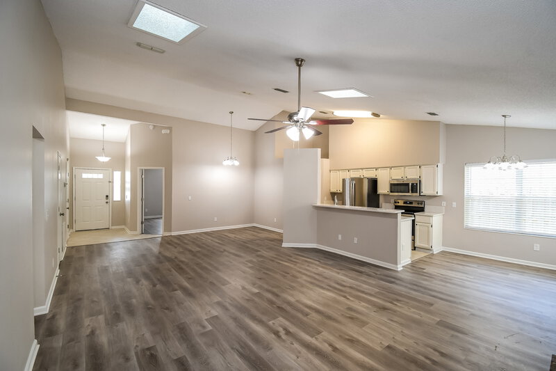 2,085/Mo, 3893 Karissa Ann Pl E Jacksonville, FL 32223 Dining Room View