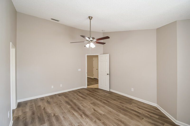 2,085/Mo, 3893 Karissa Ann Pl E Jacksonville, FL 32223 Main Bedroom View