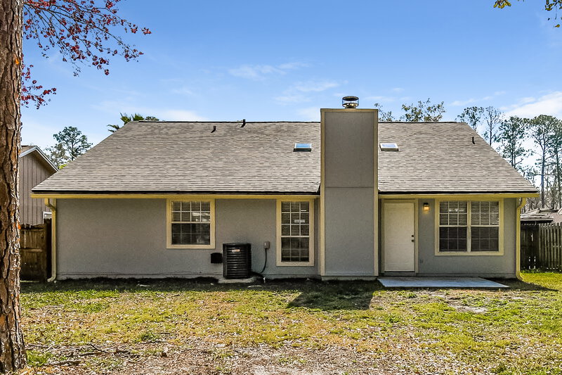 2,085/Mo, 3893 Karissa Ann Pl E Jacksonville, FL 32223 Rear View