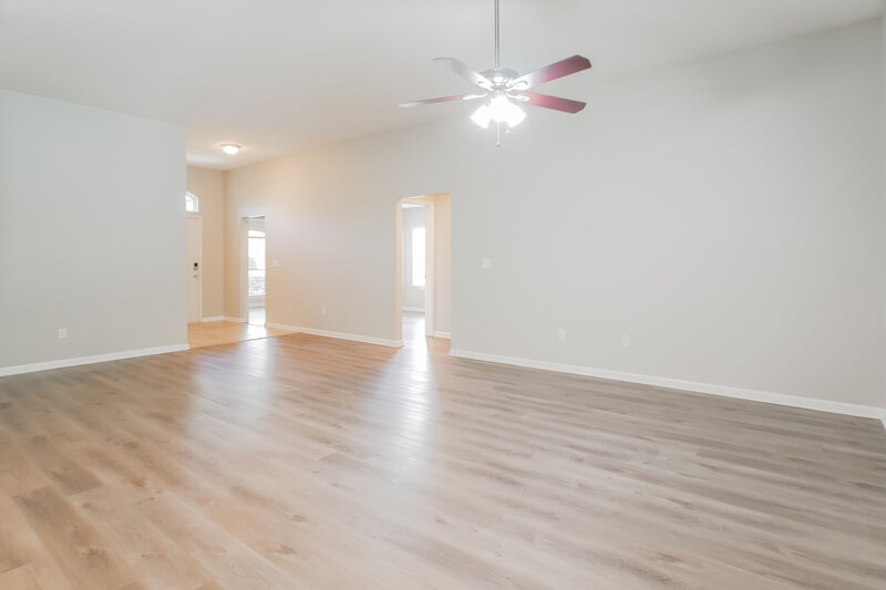 2,170/Mo, 165 River Dee Dr Saint Johns, FL 32259 Living Room View 2
