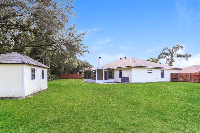2,585/Mo, 11970 Canterwood Dr Jacksonville, FL 32246 Rear View
