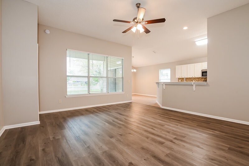 2,560/Mo, 245 N Lake Cunningham Ave Saint Johns, FL 32259 Living Room View