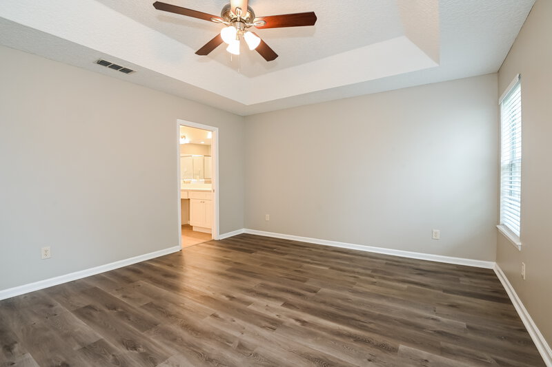 2,560/Mo, 245 N Lake Cunningham Ave Saint Johns, FL 32259 Main Bedroom View 2
