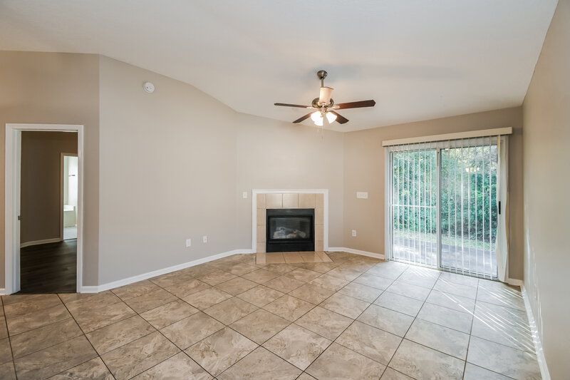 2,910/Mo, 10304 Normanwood Ct Jacksonville, FL 32221 Living Room View