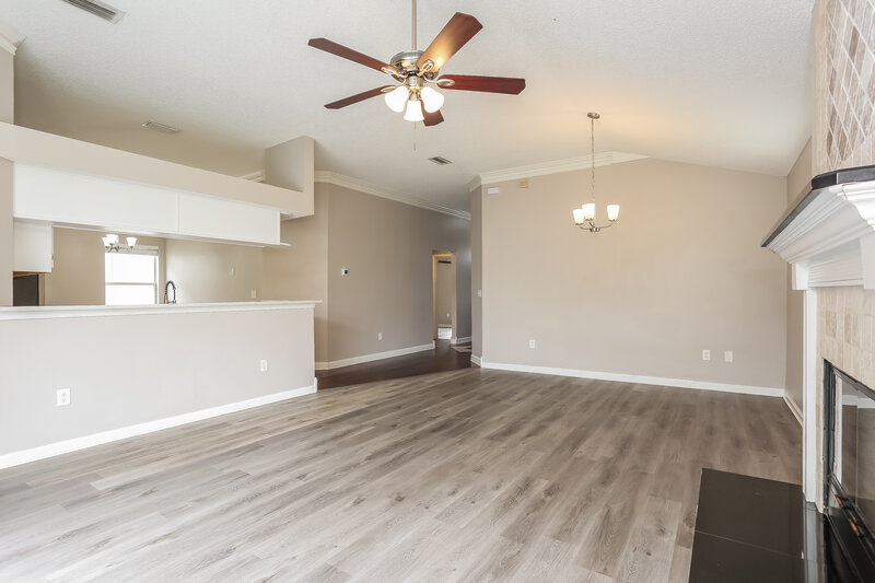 1,730/Mo, 1169 Creeks Ridge Rd Jacksonville, FL 32225 Living Room View 2