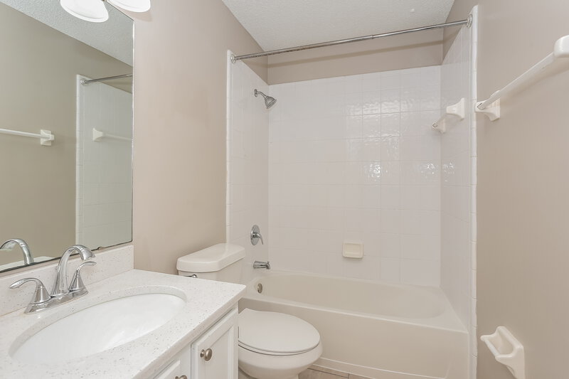 1,730/Mo, 1169 Creeks Ridge Rd Jacksonville, FL 32225 Bathroom View