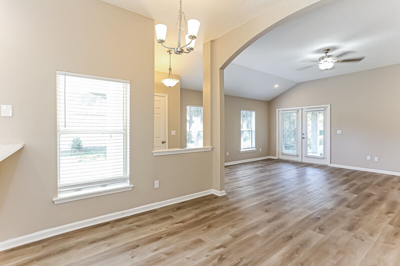 2,295/Mo, 5060 Cape Elizabeth Ct W Jacksonville, FL 32277 Living Room View 3