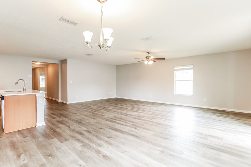 1,850/Mo, 3664 Summit Oaks Dr Green Cove Springs, FL 32043 Dining Room View