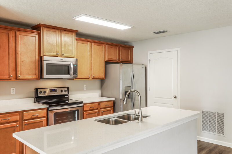 1,850/Mo, 3664 Summit Oaks Dr Green Cove Springs, FL 32043 Kitchen View